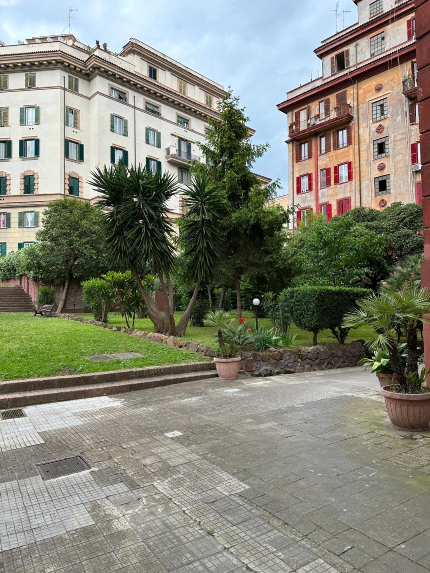 Stans Dolce Lusso Basilica San Giovanni روما المظهر الخارجي الصورة